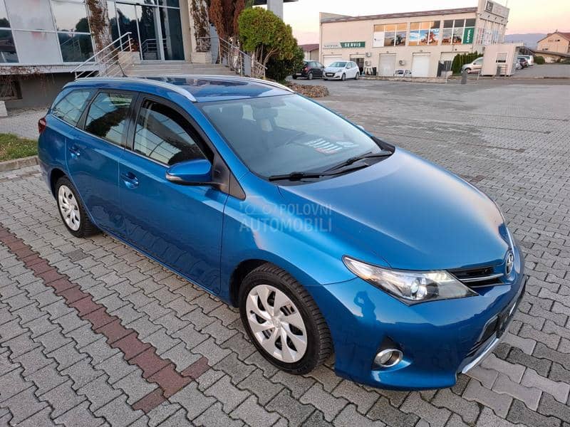 Toyota Auris 1.4 DISEL CH