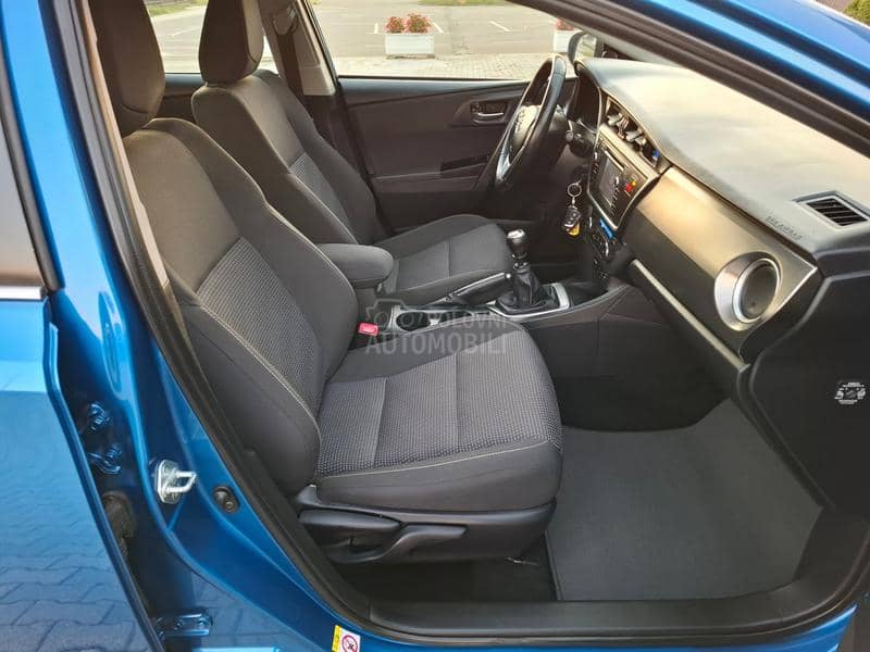 Toyota Auris 1.4 DISEL CH