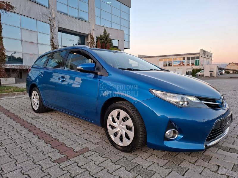 Toyota Auris 1.4 DISEL CH