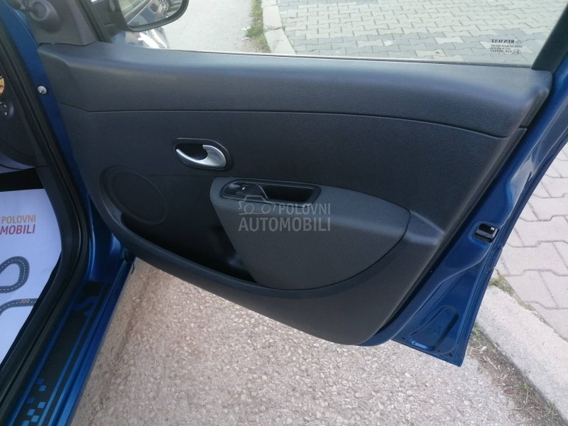 Renault Clio 1.2i EXPRESSION CH