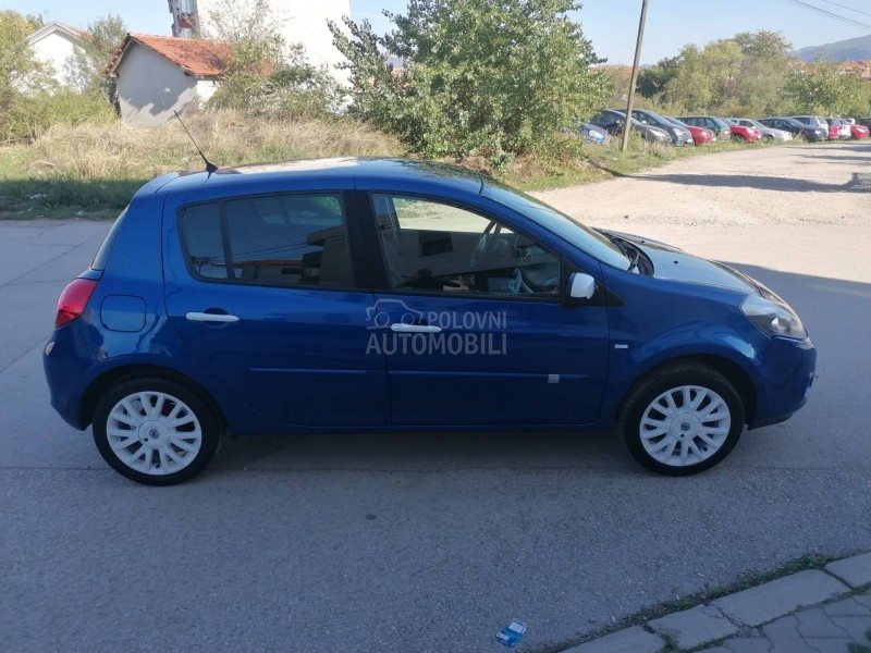 Renault Clio 1.2i EXPRESSION CH