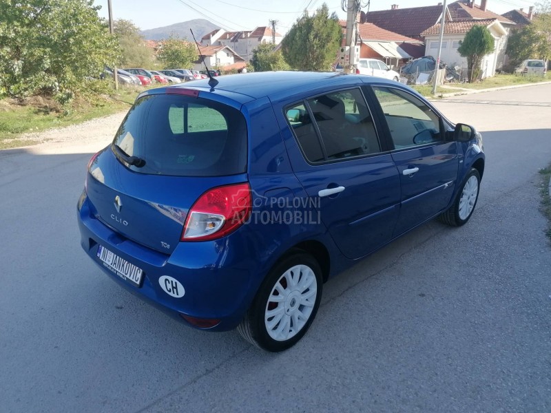 Renault Clio 1.2i EXPRESSION CH