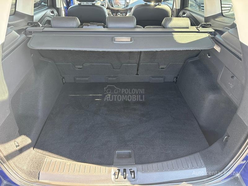 Ford Kuga F U L / N O V A