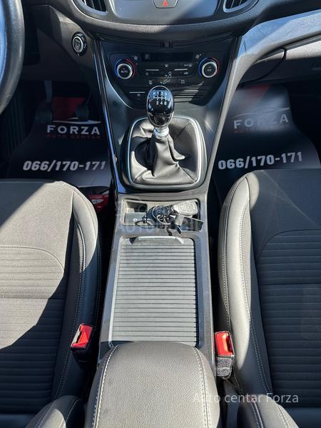 Ford Kuga F U L / N O V A