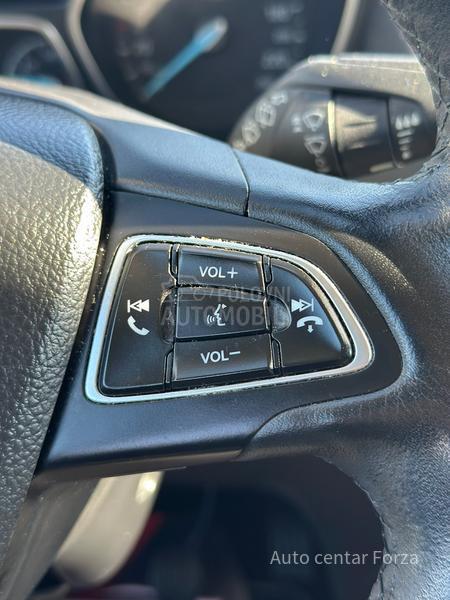 Ford Kuga F U L / N O V A