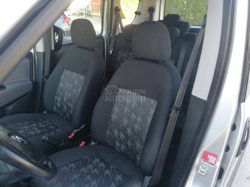 Opel Combo 1.4i SELECTION CH