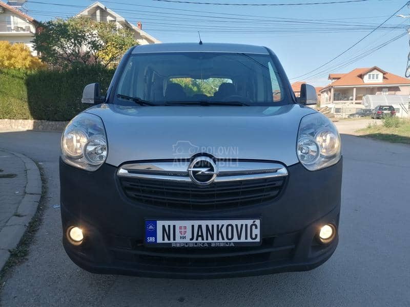 Opel Combo 1.4i SELECTION CH