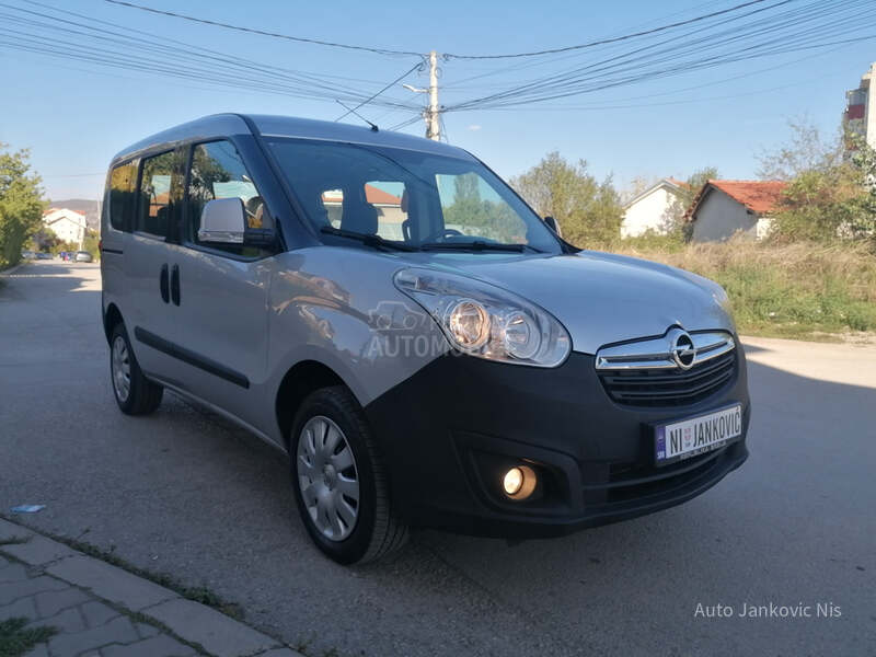Opel Combo 1.4i SELECTION CH