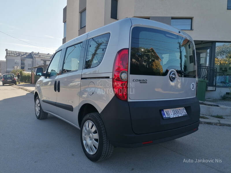 Opel Combo 1.4i SELECTION CH