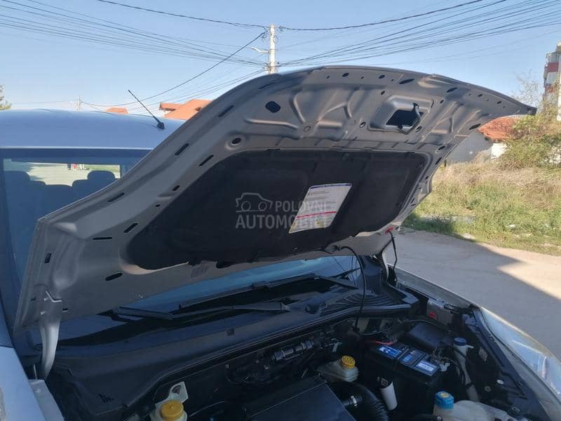 Opel Combo 1.4i SELECTION CH