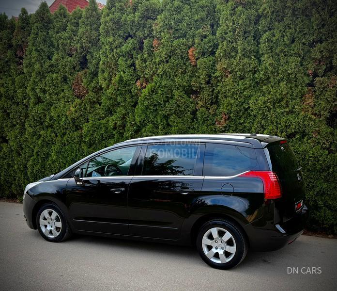 Peugeot 5008 PREMIUM CH Peugeot 5008 PREMIUM CH