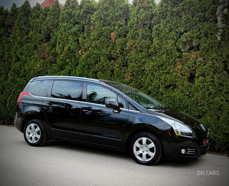 Peugeot 5008 PREMIUM CH Peugeot 5008 PREMIUM CH