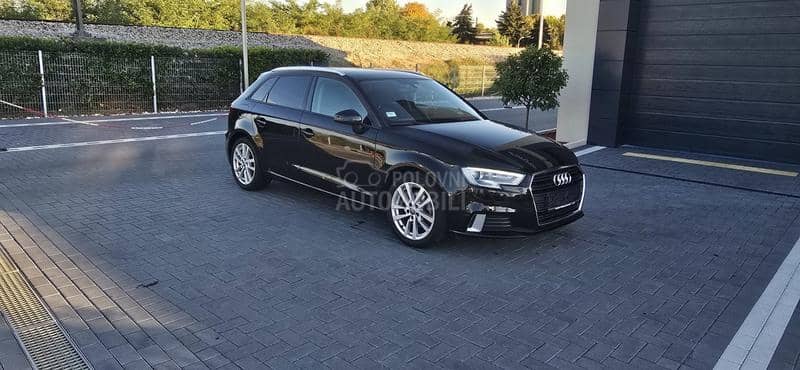 Audi A3 STronic/car vertical