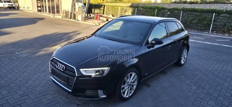 Audi A3 STronic/car vertical
