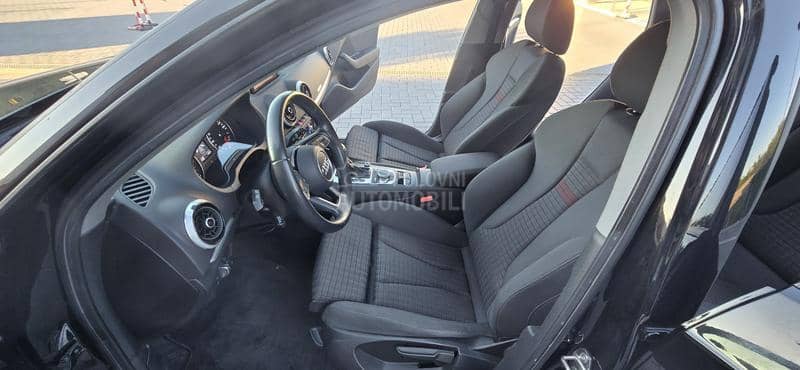Audi A3 STronic/car vertical