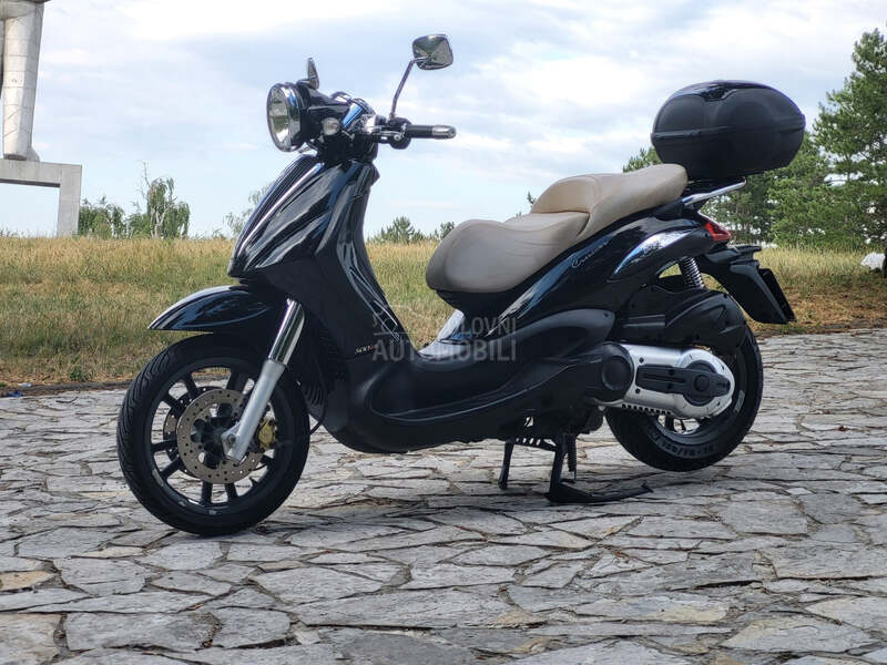 Piaggio Beverly Cruiser 500