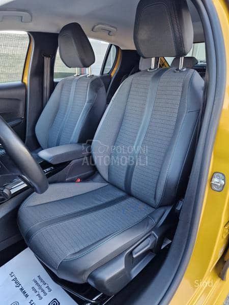 Peugeot 208 1.2 PURETECH ALLURE