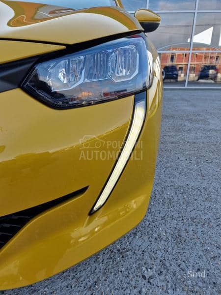 Peugeot 208 1.2 PURETECH ALLURE