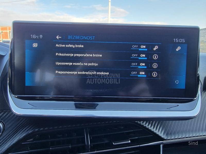 Peugeot 208 1.2 PURETECH ALLURE