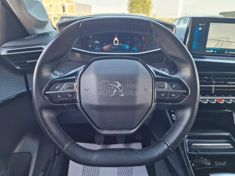 Peugeot 208 1.2 PURETECH ALLURE