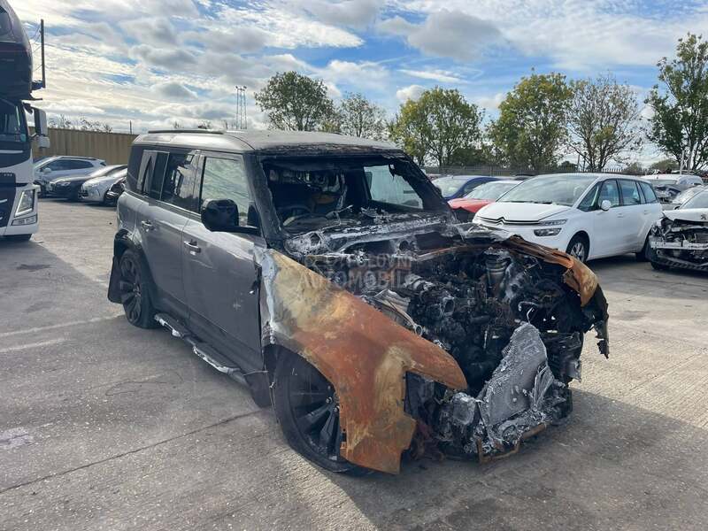Land Rover Defender 2.0 204DTA 2020. god. -  kompletan auto u delovima