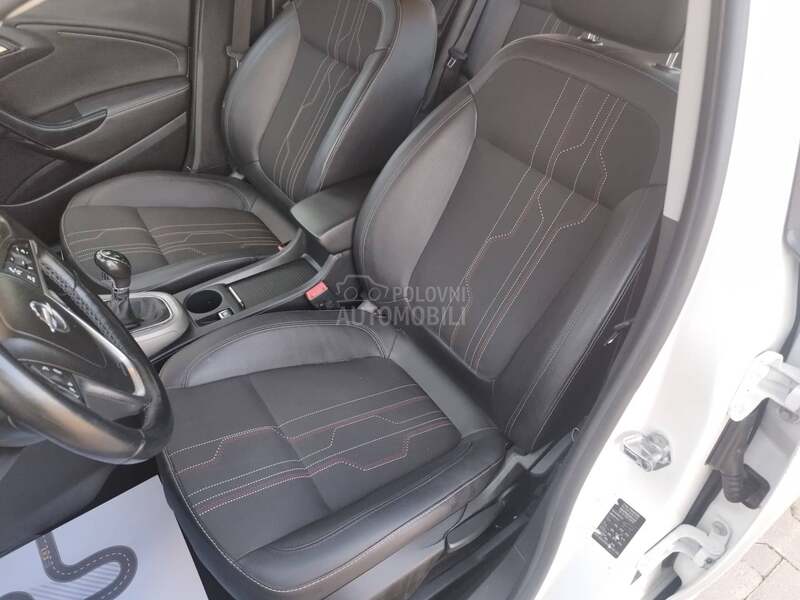 Opel Astra J 1.7 D COSMO Restyle