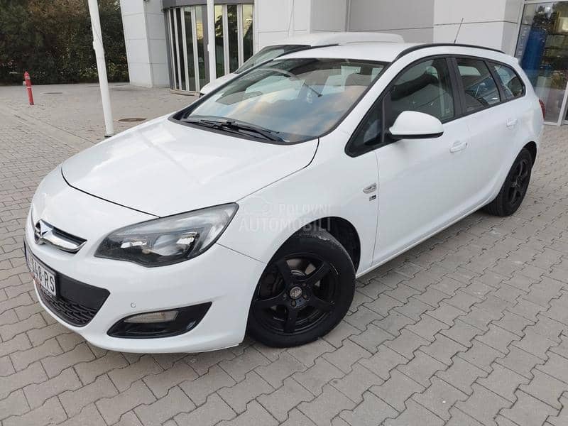 Opel Astra J 1.7 D COSMO Restyle