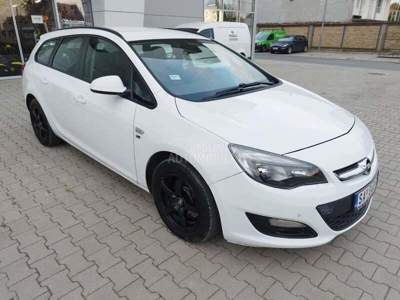 Opel Astra J 1.7 D COSMO Restyle