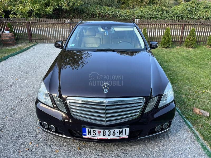 Mercedes Benz E 220 N.A.V.I