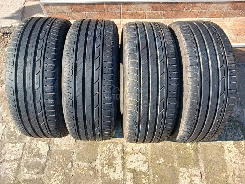 Bridgestone 215/50 R18 Letnja
