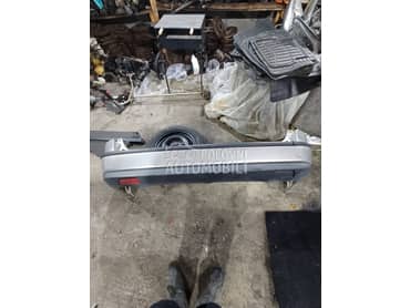 zadnji branik za Ford Focus