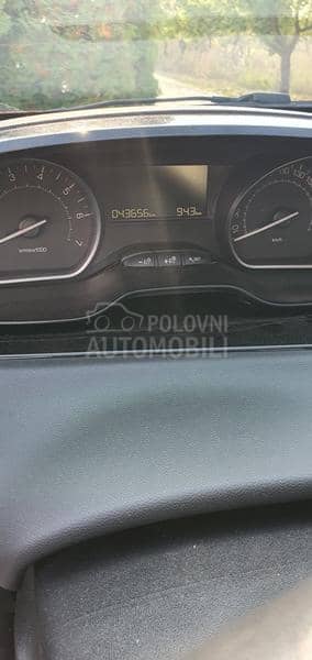 Peugeot 208 1.2E