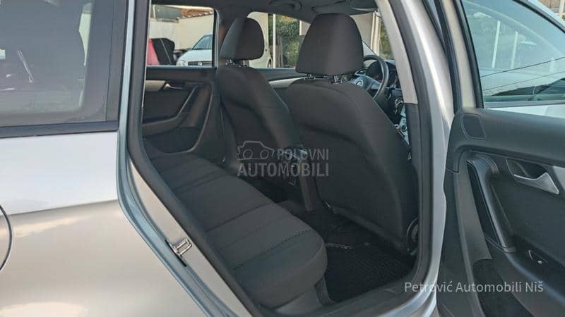 Volkswagen Passat B7 1.6 TDi /BLUEMOTION/