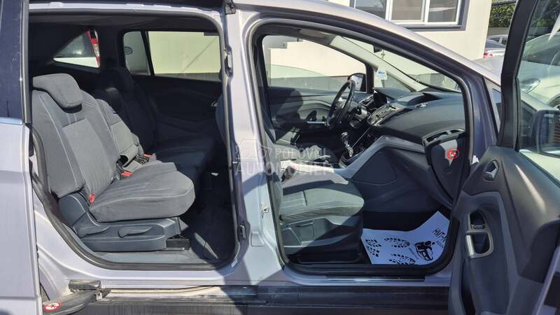 Ford Grand C-Max 1.6TDCI 7 S E D