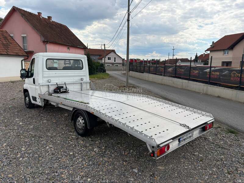 Peugeot boxer