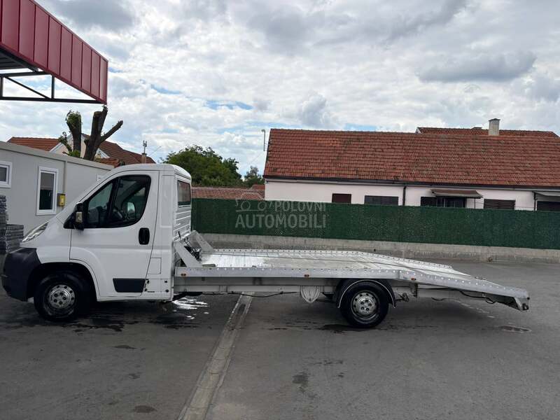 Peugeot boxer