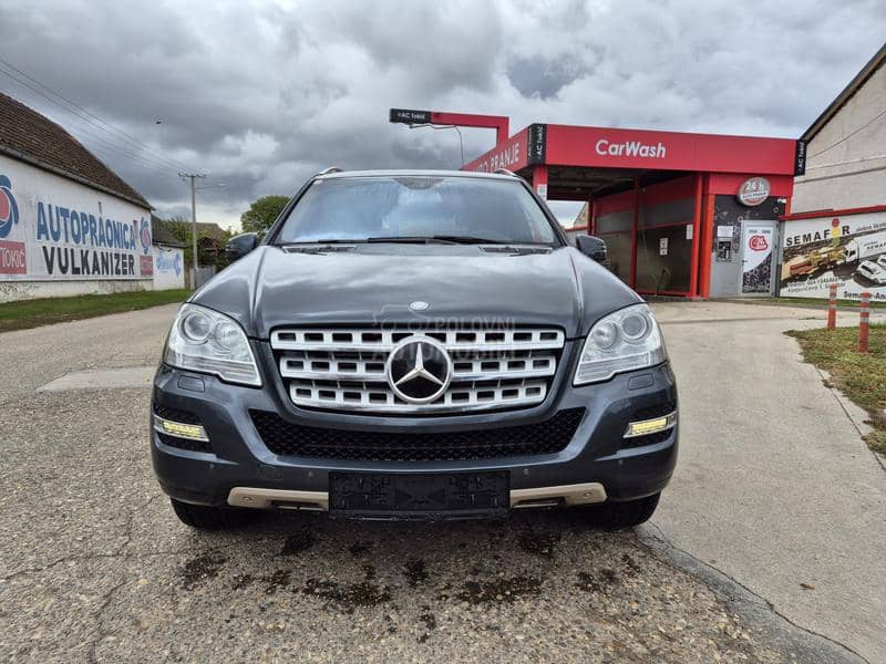 Mercedes Benz ML 350 