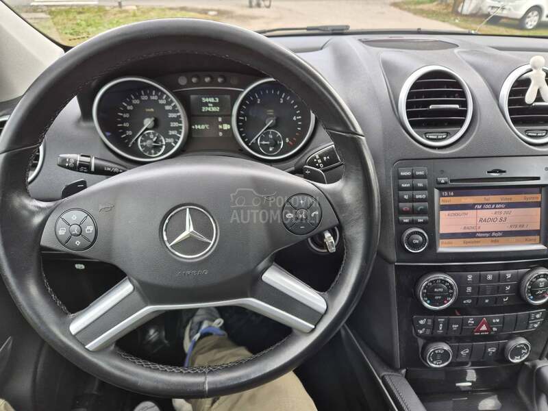 Mercedes Benz ML 350 