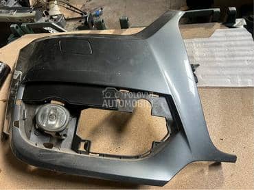 nosac prednjeg brnika desna za Audi Q3