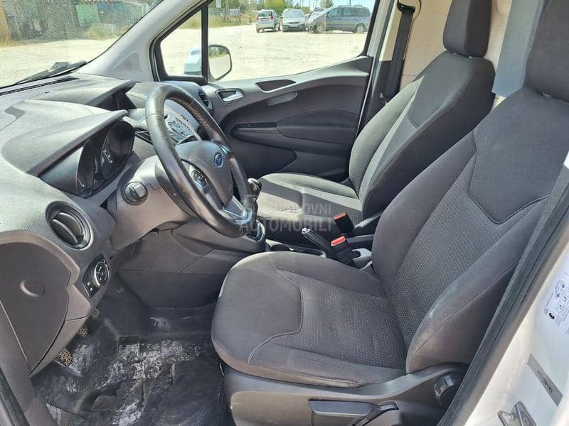 Ford Transit Courier 