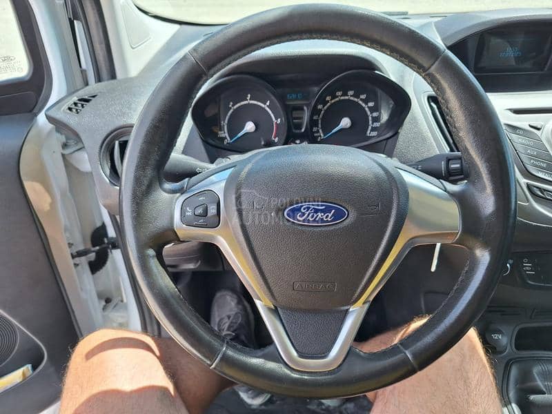 Ford Transit Courier 