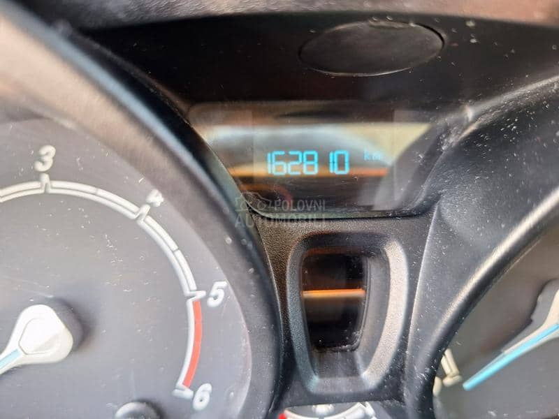 Ford Transit Courier 