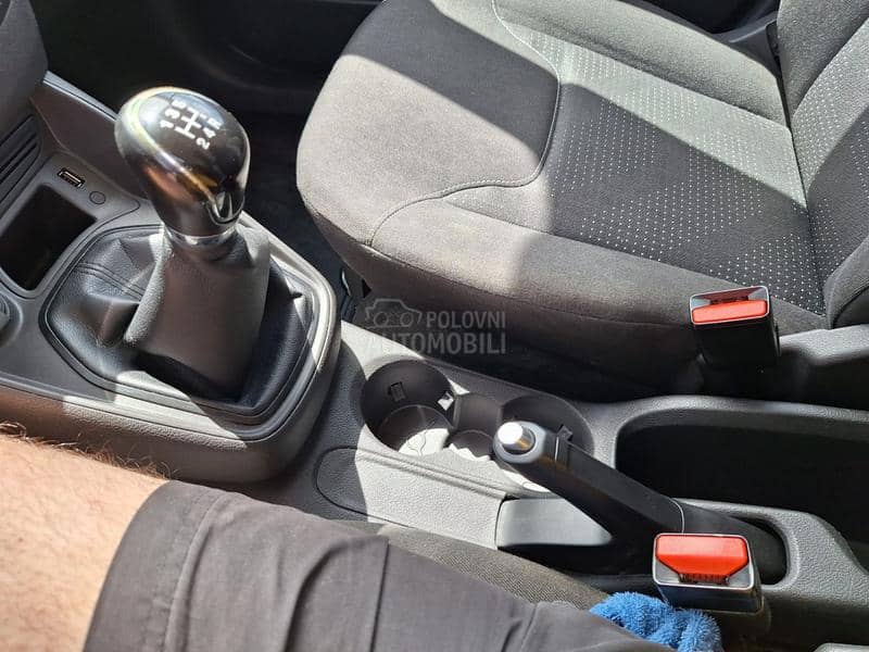 Ford Transit Courier 