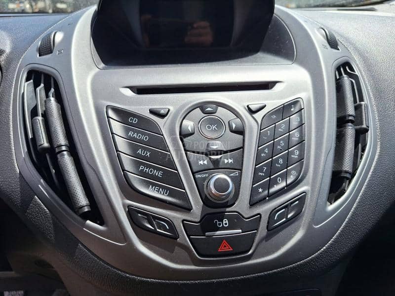 Ford Transit Courier 