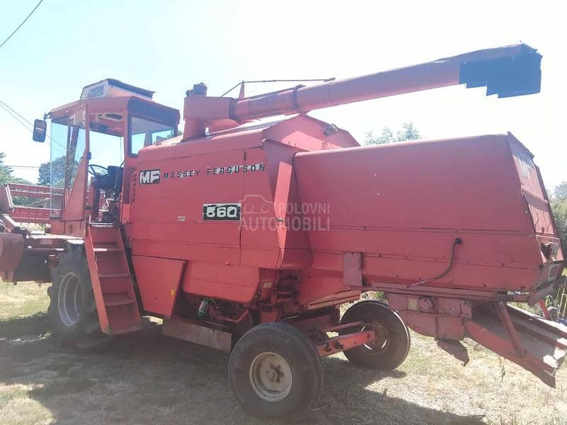 Massey Ferguson 560