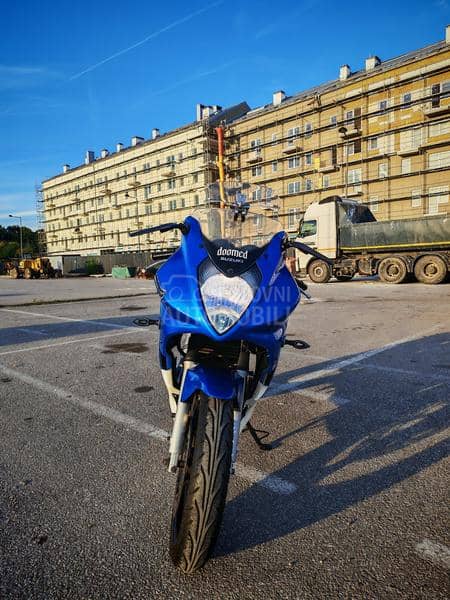 Suzuki GS 500F