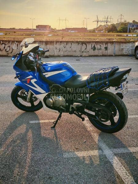 Suzuki GS 500F