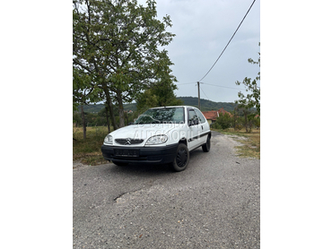 Citroen Saxo 