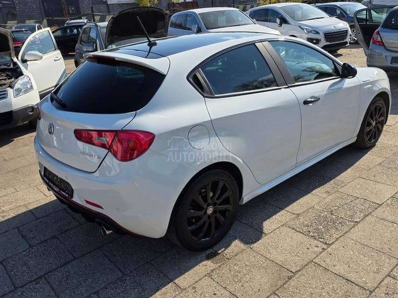 Alfa Romeo Giulietta 2.0mjet AUT/NAV 128K Alfa Romeo Giulietta 2.0mjet AUT/NAV 128K