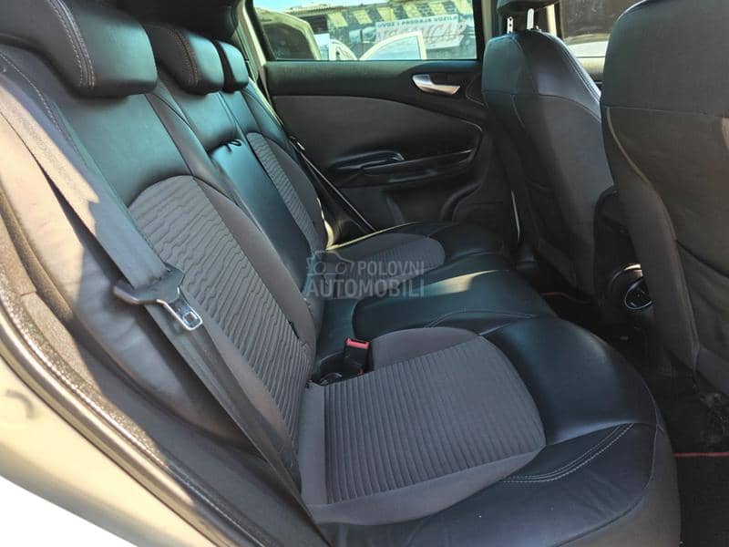Alfa Romeo Giulietta 2.0mjet AUT/NAV 128K Alfa Romeo Giulietta 2.0mjet AUT/NAV 128K